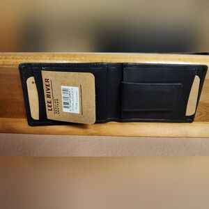 NWT! Men's Lee River Leather Goods Co. Black Bifold Money Clip Wallet